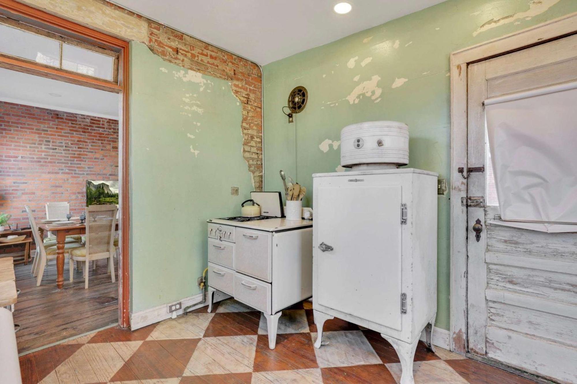 The Retro Getaway * Columbus