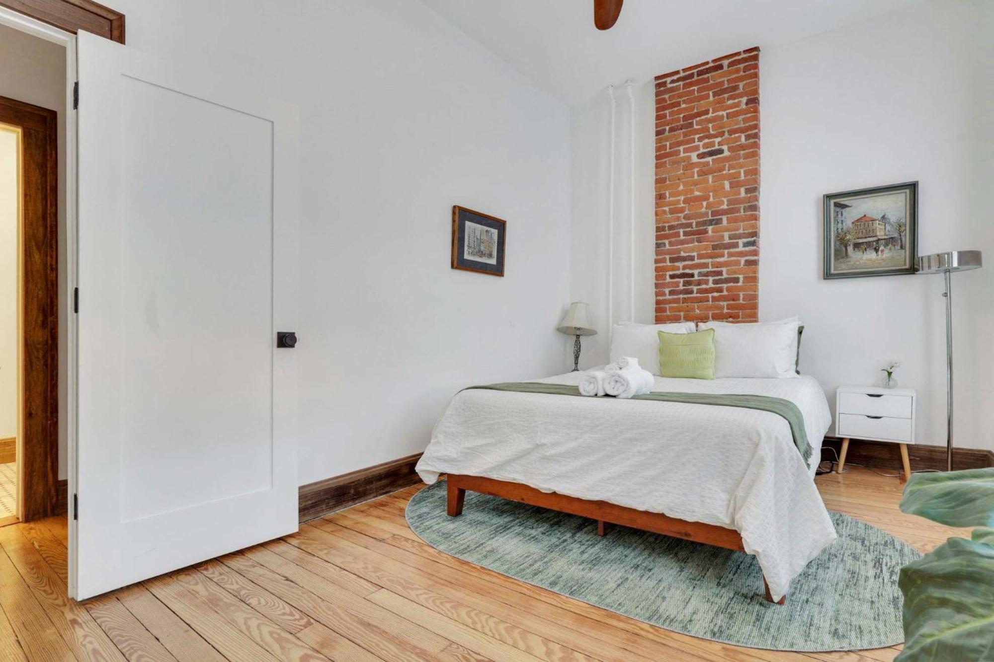 Apartment The Retro Getaway Columbus